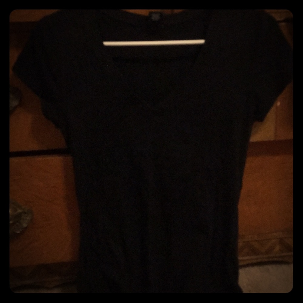 Black tee